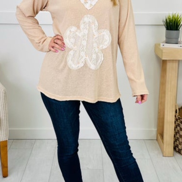 💖POL Graceful Petals Vintage Inspired Top - Picture 4 of 7